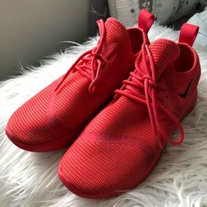 NIKE RUNNING SHOES